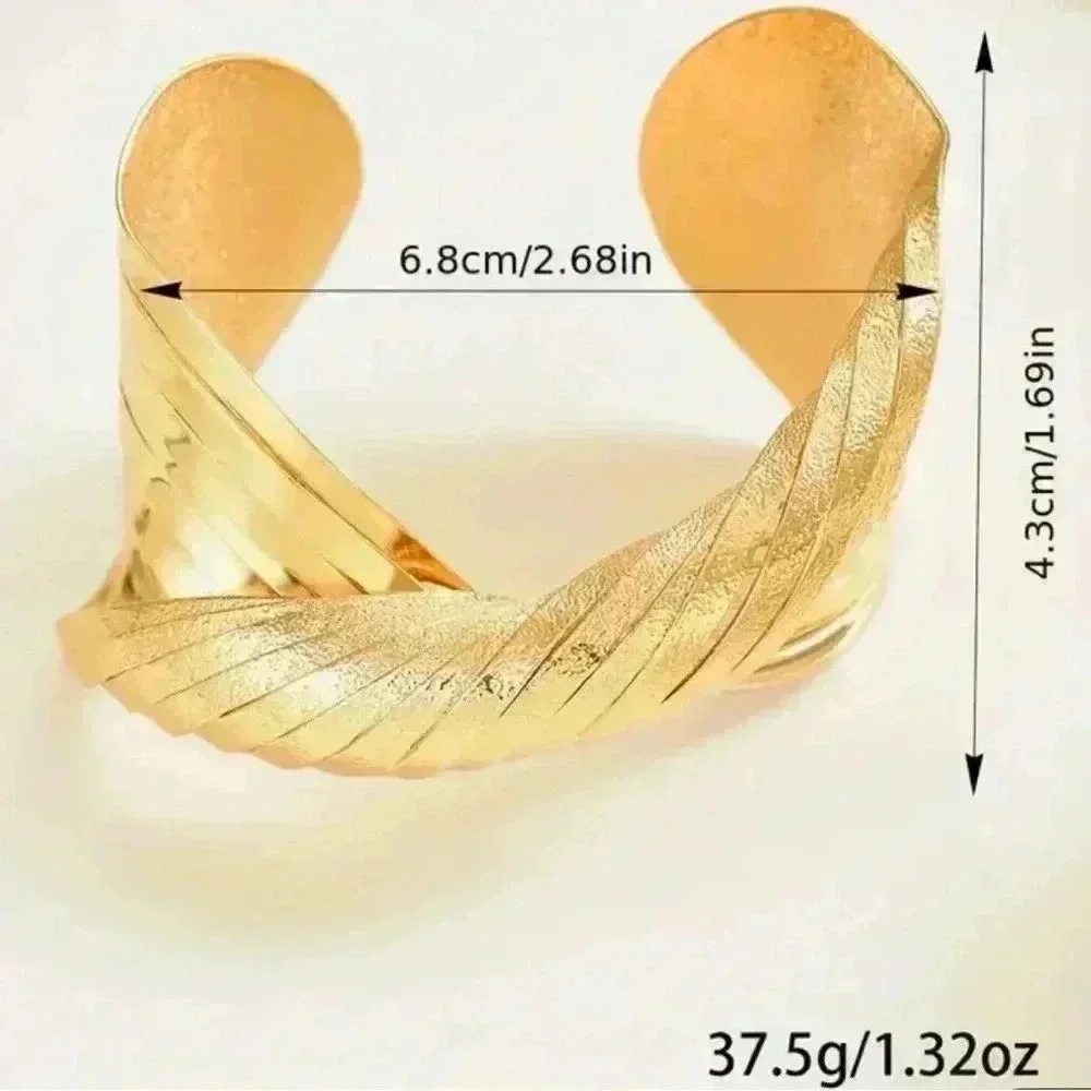 Women'S Fashion Open Cuff Bracelet - Picture 5 of 5